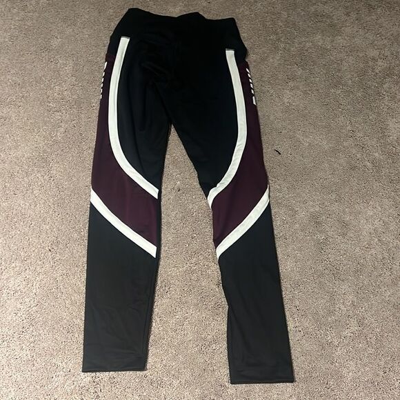 EUC Pink Ultimate leggings size Medium - Picture 2 of 4